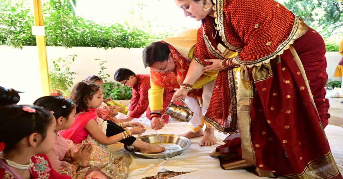 रामनवमी पर CM धामी ने कन्या पूजन कर बालिकाओं का  किया सम्मान, प्रदेशवासियों के सुख, शांति एवं समृद्धि की कामना करते हुए कही बड़ी बात