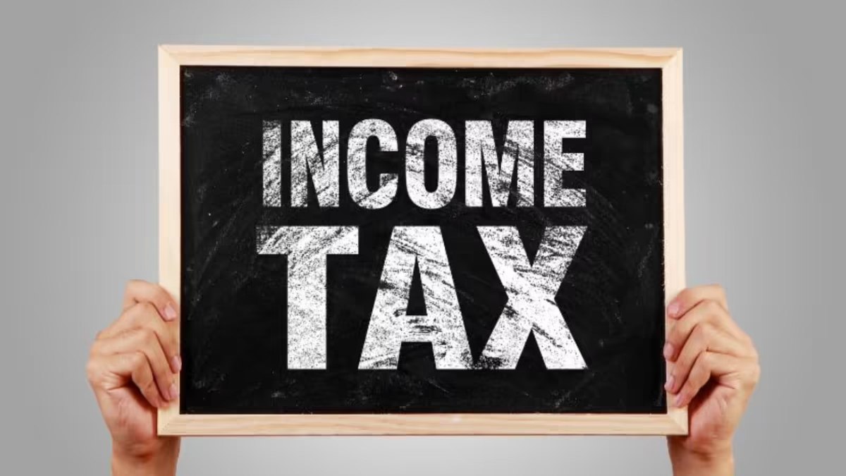 LIC Income Tax Notice : आईटी डिपार्टमेंट ने थमाया 7100 करोड़ का टैक्स नोटिस, निवेशकों में हड़कंप से गिरे शेयर …