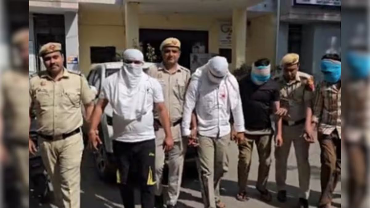 दिल्ली में चल रहा था गजब का खेल, फर्जी वसूली एजेंट बनकर खुलेआम जबरन करते थे वसूली, पुलिस ने किया भंडाफोड़