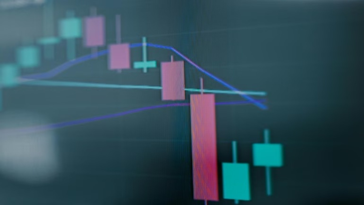 Hyundai Motor India Shares : देश के सबसे बड़े IPO ने दिया झटका, धड़ाधड़ गिर गए शेयर, जानिए वजह ?