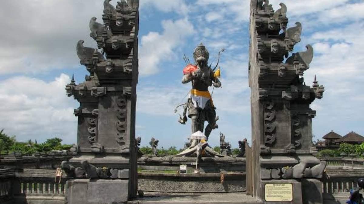 Hanuman Janmotsav 2026 : भारत के अलावा इन देशों में भी पूजे जाते हैं हनुमान जी, इस नाम से जानते हैं लोग …