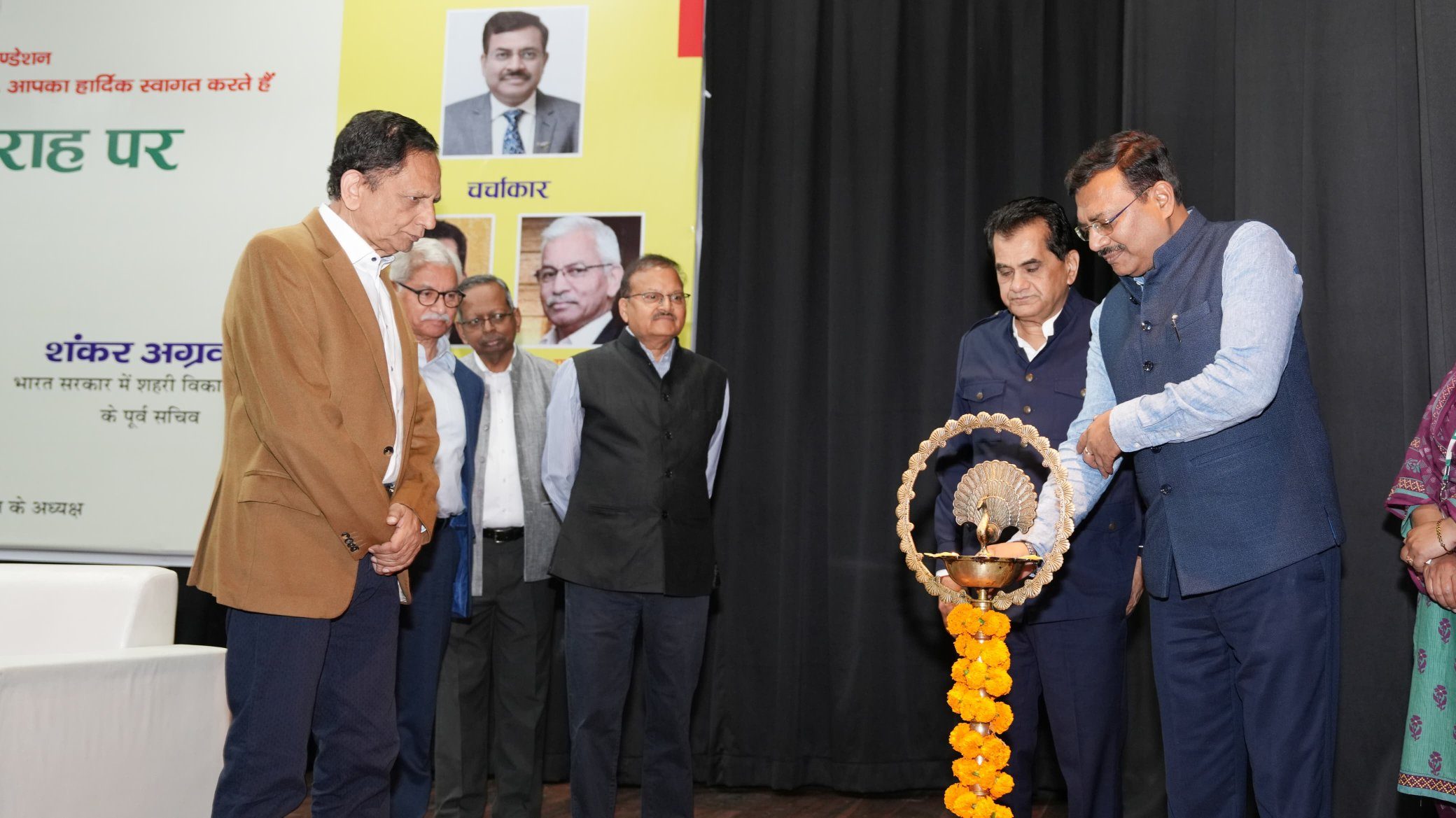 मिडिल ईस्ट संकट के बीच भारत ने निभाया पड़ोसी धर्म ! श्रीलंका को भेजा 38000 मीट्रिक टन तेल: आभार जताते हुए श्रीलंकाई राष्ट्रपति बोले- PM मोदी का धन्यवाद