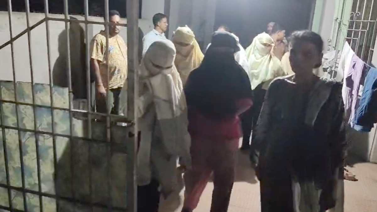 Sex Racket का भंडाफोड़ : किराए के मकान में चल रहा था देह व्यापार, पुलिस हिरासत में आठ महिलाएं, रैकेट चलाने वाली महिला और एक ग्राहक