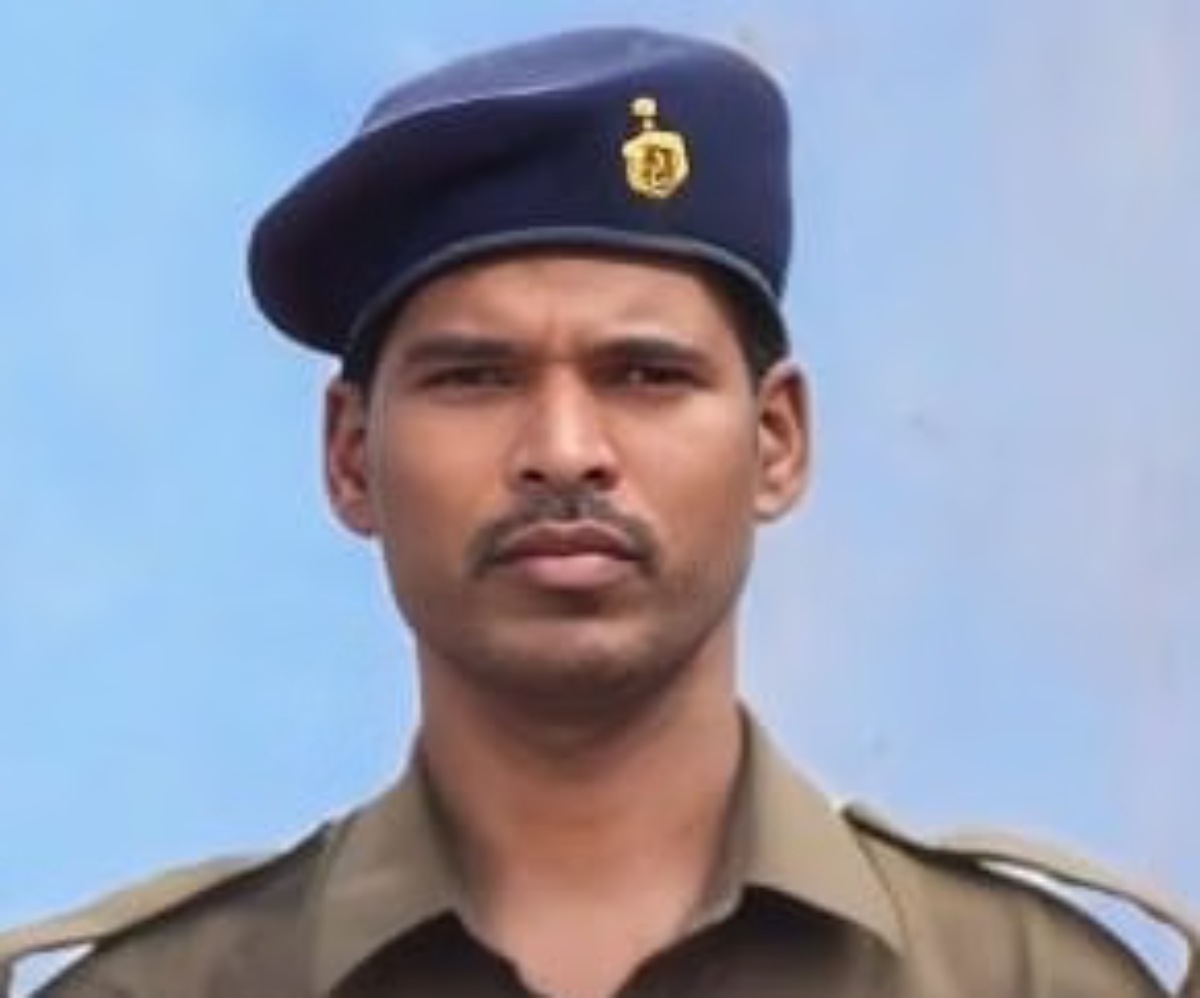 चाईबासा में सर्विस राइफल की सफाई के दौरान चली गोली; जवान की हुई मौत, पुलिस महकमे में मचा हड़कंप