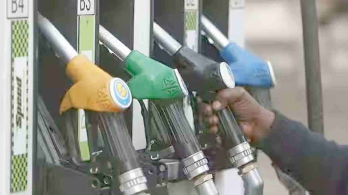 Petrol-Diesel Price : दुनियाभर में पेट्रोल-डीजल पर उबाल, लेकिन भारत में शांति, जानिए किस रेट में बिक रहा फ्यूल ?