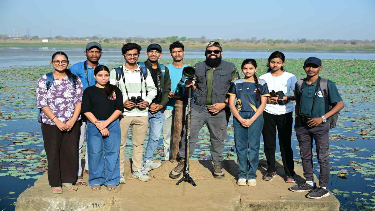छुइहा बांध पर बर्ड वॉक का आयोजन, पक्षियों की 45 प्रजातियों की हुई पहचान