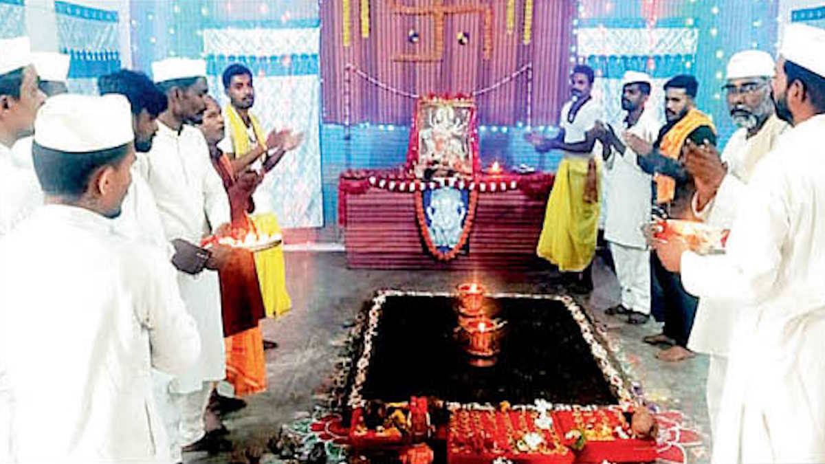 नवरात्रि में जेलों में परिरुद्ध 2400 कैदियों ने रखा है उपवास, रोज जसगीत के साथ भजन-कीर्तन व माता की कर रहे आरती…