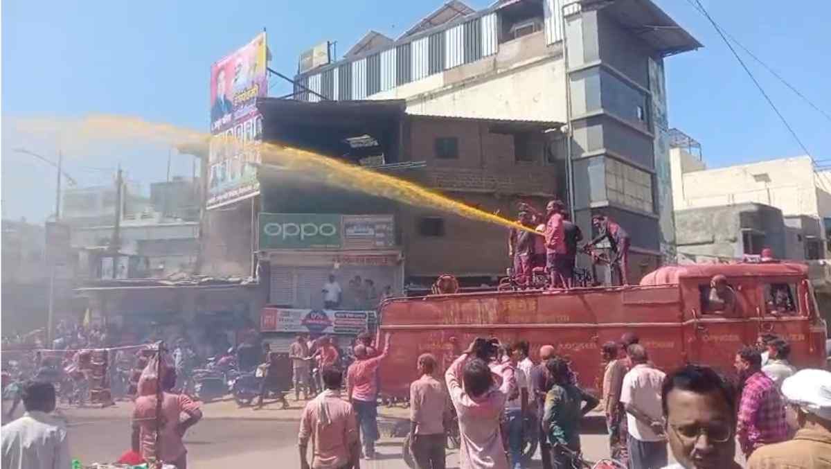 नर्मदापुरम में रंगपंचमी की धूम, इंद्रधनुषी रंगों में सराबोर हुआ नगर, पिपरिया में उमड़ा जनसैलाब