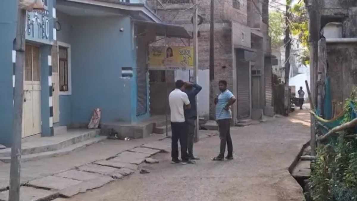 बालासोर में रेलवे स्टेशन के पास मिली युवक की खौफनाक हत्या, गला कटा हालत में पड़ा शव