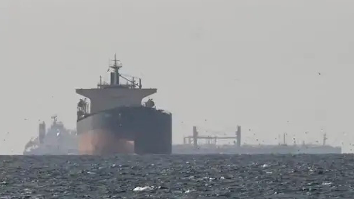 Global Oil Supply Hike: ईरानी तेल खरीद पर 30 दिन की छूट, बल्क मार्केट में आएगा 14 करोड़ बैरल तेल…