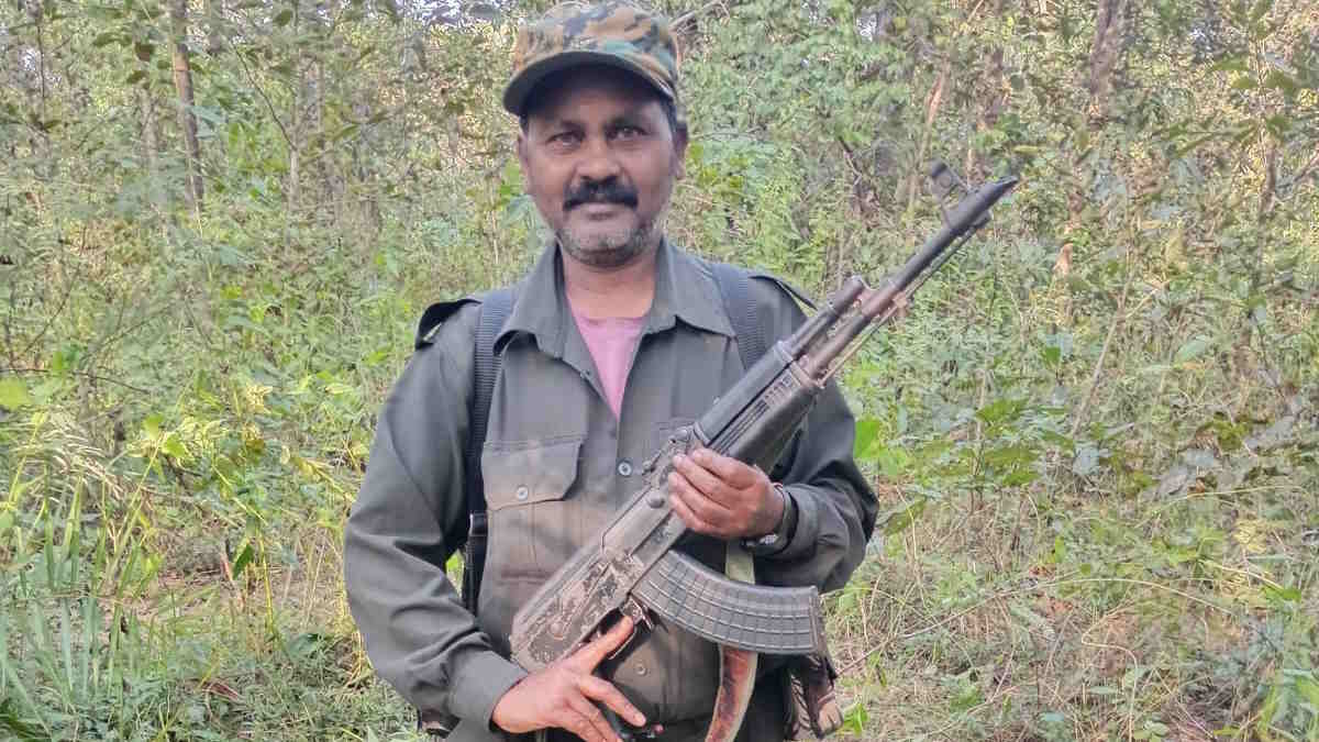 पापा राव के सरेंडर के साथ बस्तर से खात्मे की ओर 5 दशकों का अभिशाप, अब ओडीएफ की तरह आईईडी फ्री होंगे गांव…
