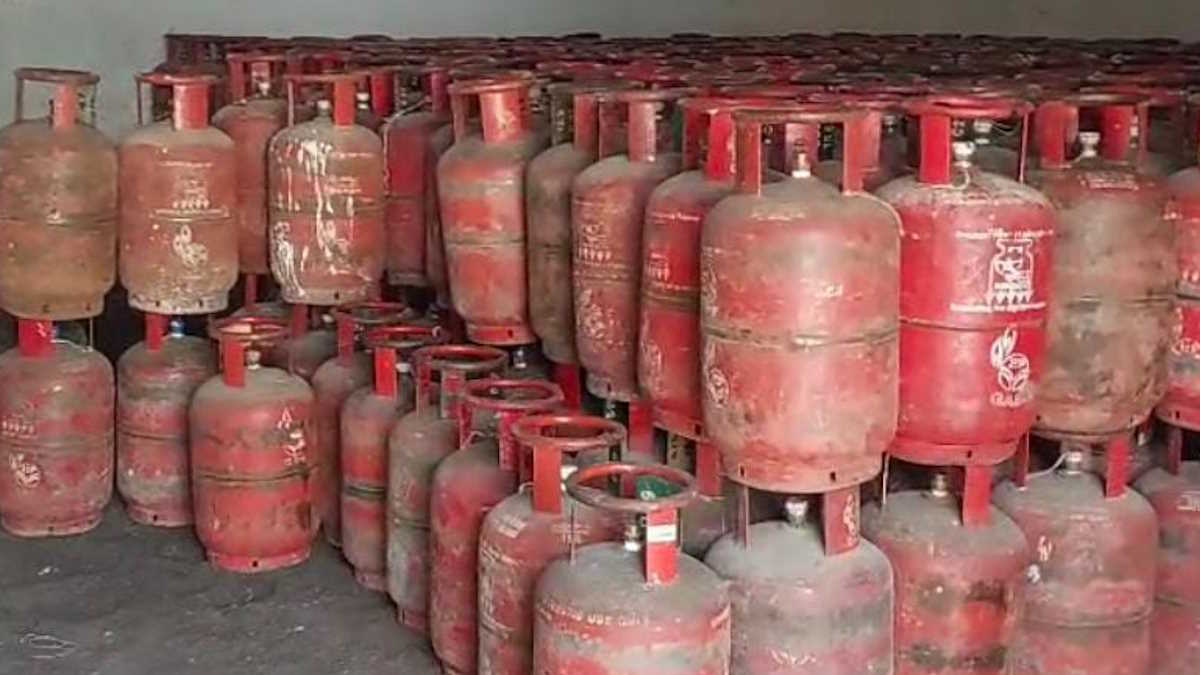 मुंगेली में ‘गैस संकट’ का सच क्या है? स्टॉक पूरा, फिर भी हड़कंप क्यों!