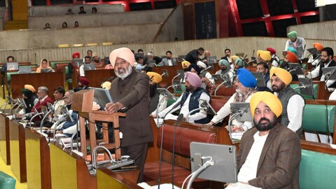 पंजाब का अंतिम बजट: महिलाओं को ₹1,000 प्रति माह और युवाओं को 22 हजार नौकरियों का तोहफा