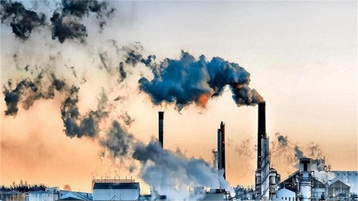 प्रदूषण फैलाने वालों पर शिकंजा: 30 उद्योगों की काटी बिजली, 28.92 लाख का लगाया जुर्माना