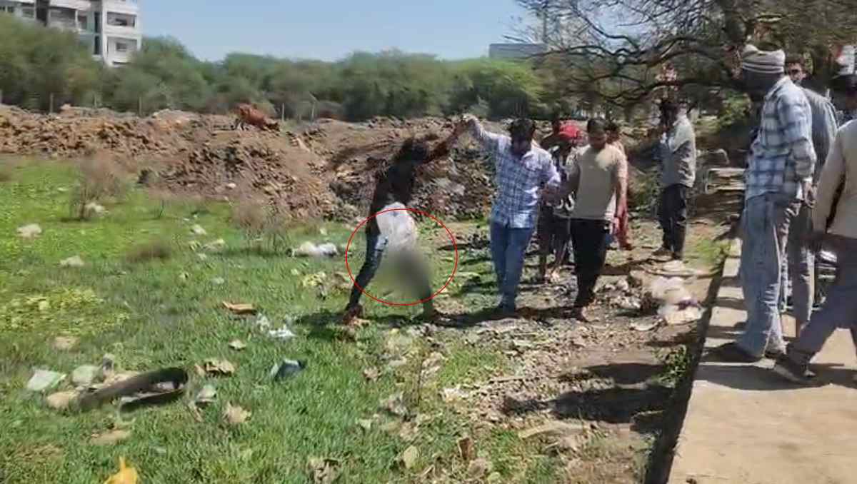 कुत्ते नोच रहे थे नवजात का शव, पैर पर लिखा था माता-पिता का नाम, 5 दिन में दूसरी बार सामने आई घटना