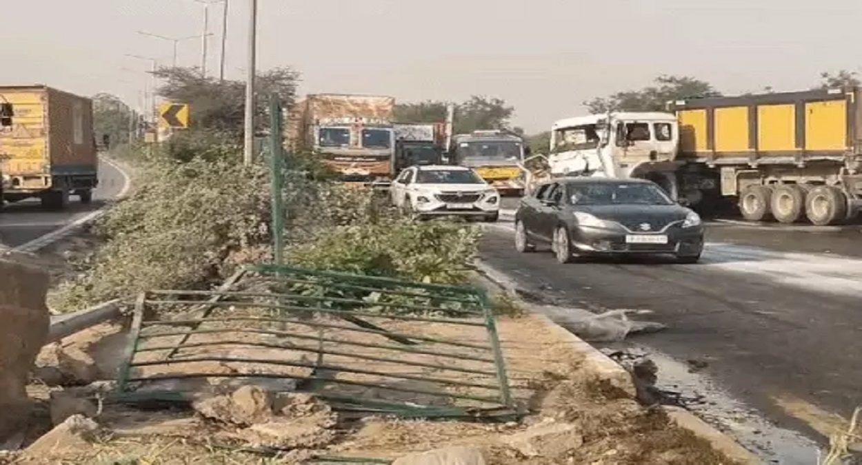 दिल्ली-जयपुर हाईवे पर मची चीख-पुकार: डिवाइडर चीरकर रॉन्ग साइड घुसा कैंटर, तीन गाड़ियों की भीषण भिड़ंत के बाद लगा लंबा जाम