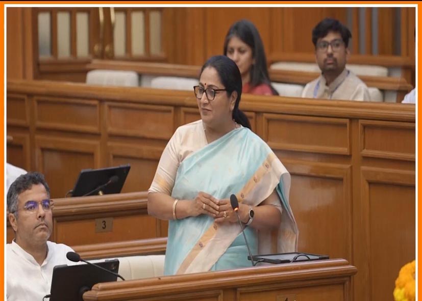 दिल्ली विधानसभा: महिला आरक्षण पर CM रेखा गुप्ता का सुनीता, आतिशी और स्वाति का जिक्र कर केजरीवाल पर हमला
