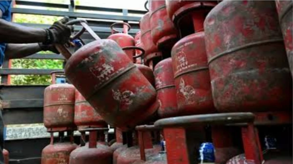 ​बिहार में गहराया गैस संकट, शादियों में अब कमर्शियल सिलेंडर अनिवार्य, 7 दिन में SDO से लेना होगा अप्रूवल