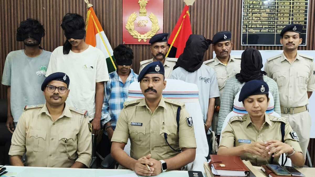 मुजफ्फरपुर में सोना लूटेरा गिरोह बेनकाब, लूटी हुई ज्वेलरी गलाकर बेचने वाले 5 अपराधी गिरफ्तार