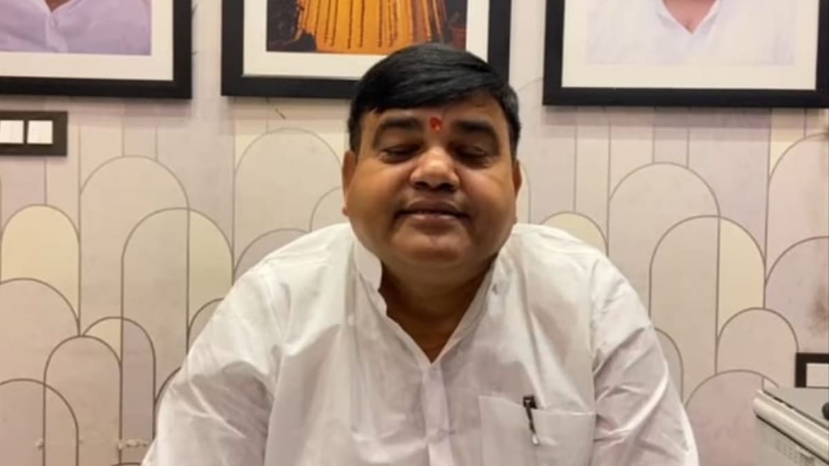 सत्ता के संरक्षण में तस्करों का खेल! मोतिहारी शराब कांड ने उजाड़े कई परिवार, शक्ति सिंह यादव का बड़ा आरोप