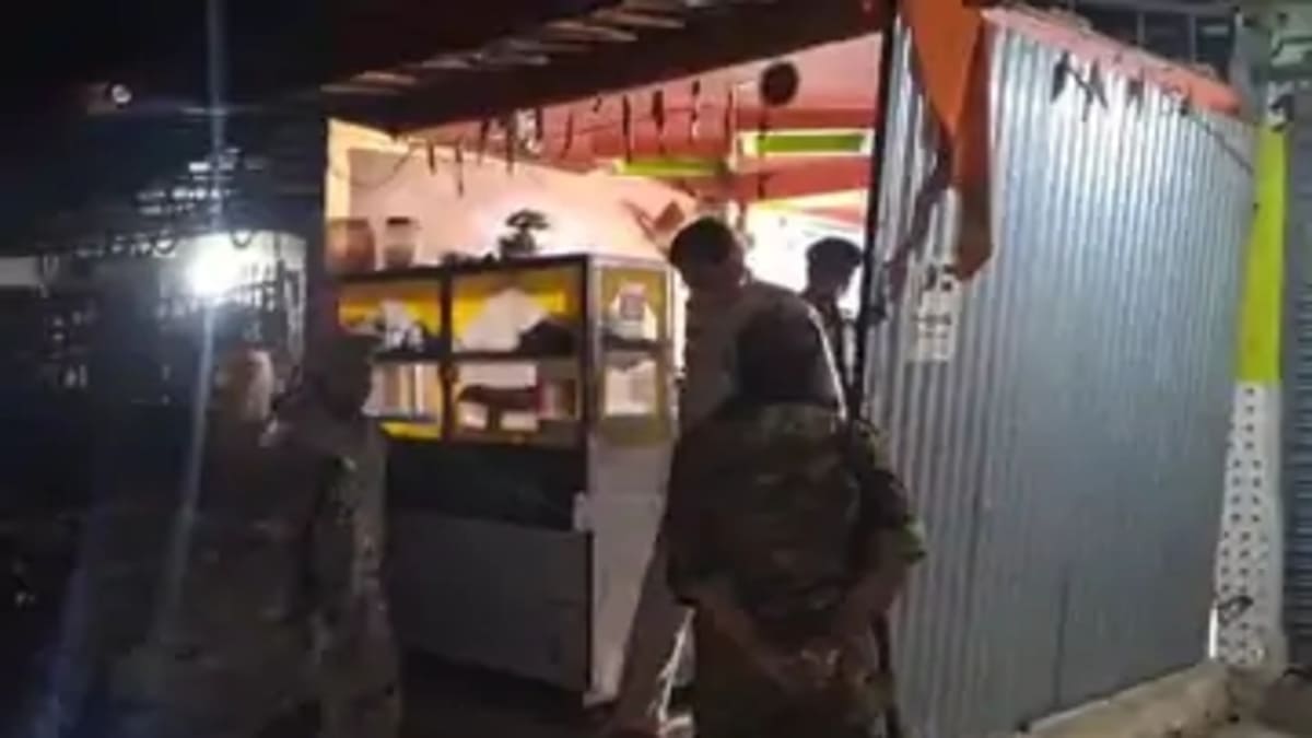 40 लाख की लूट और 4 नकाबपोश बदमाश, लेकिन पुलिस क्यों कह रही है- कहानी में कुछ झोल है?