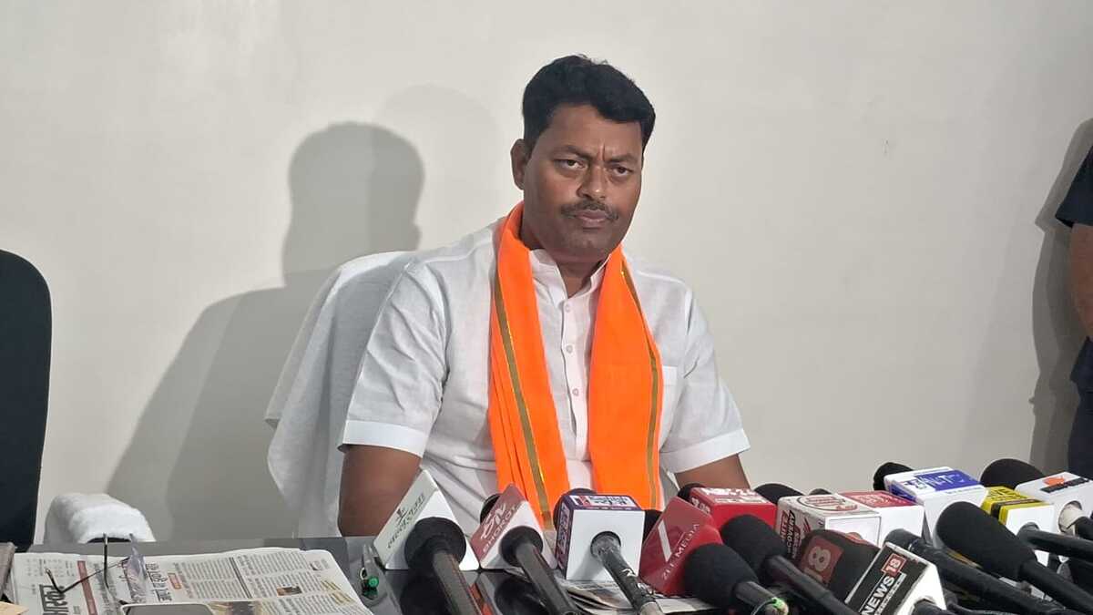 अंबेडकर जयंती पर बिहार सरकार का बड़ा सरप्राइज, मंत्री लखींद्र पासवान ने किया ऐसा ऐलान, जिससे बदल जाएगी छात्रों की तकदीर!