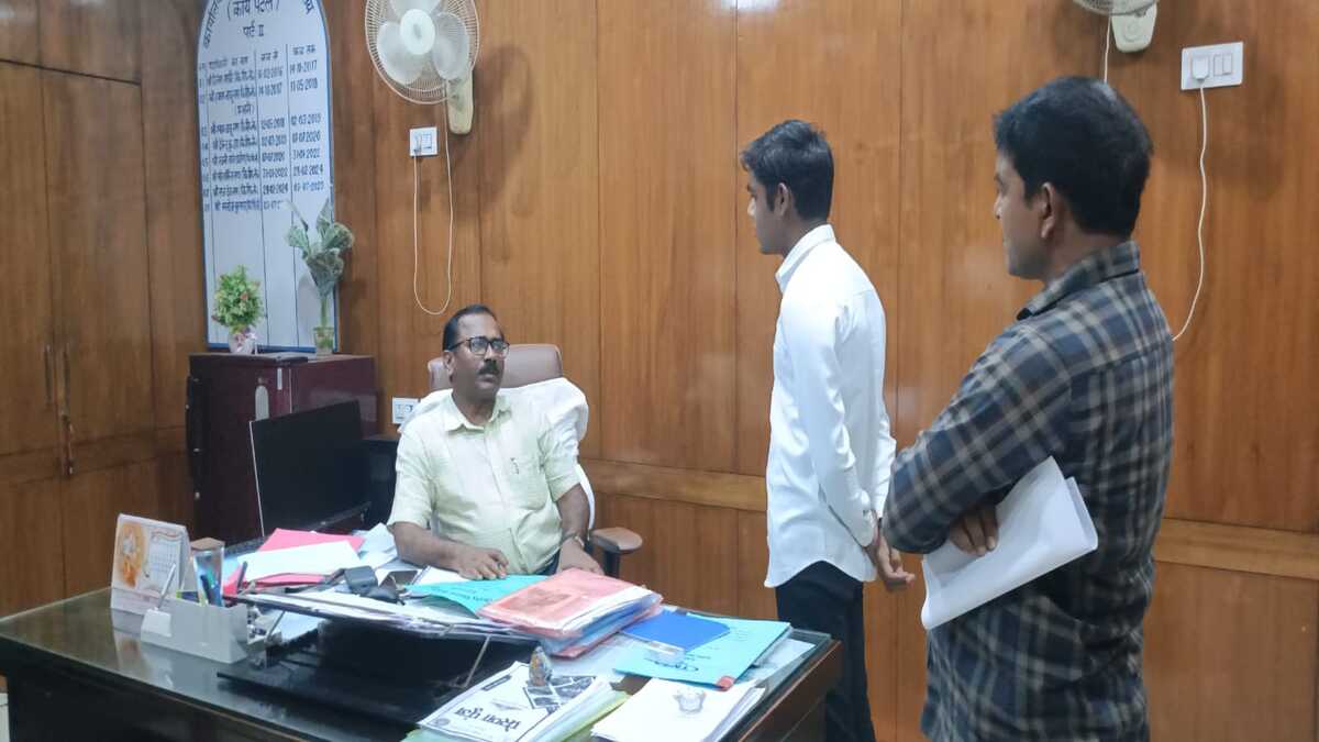 अंधेरी आंखों से देखा जीत का सपना, प्रशांत ने बिहार बोर्ड में गाड़ा सफलता का झंडा!