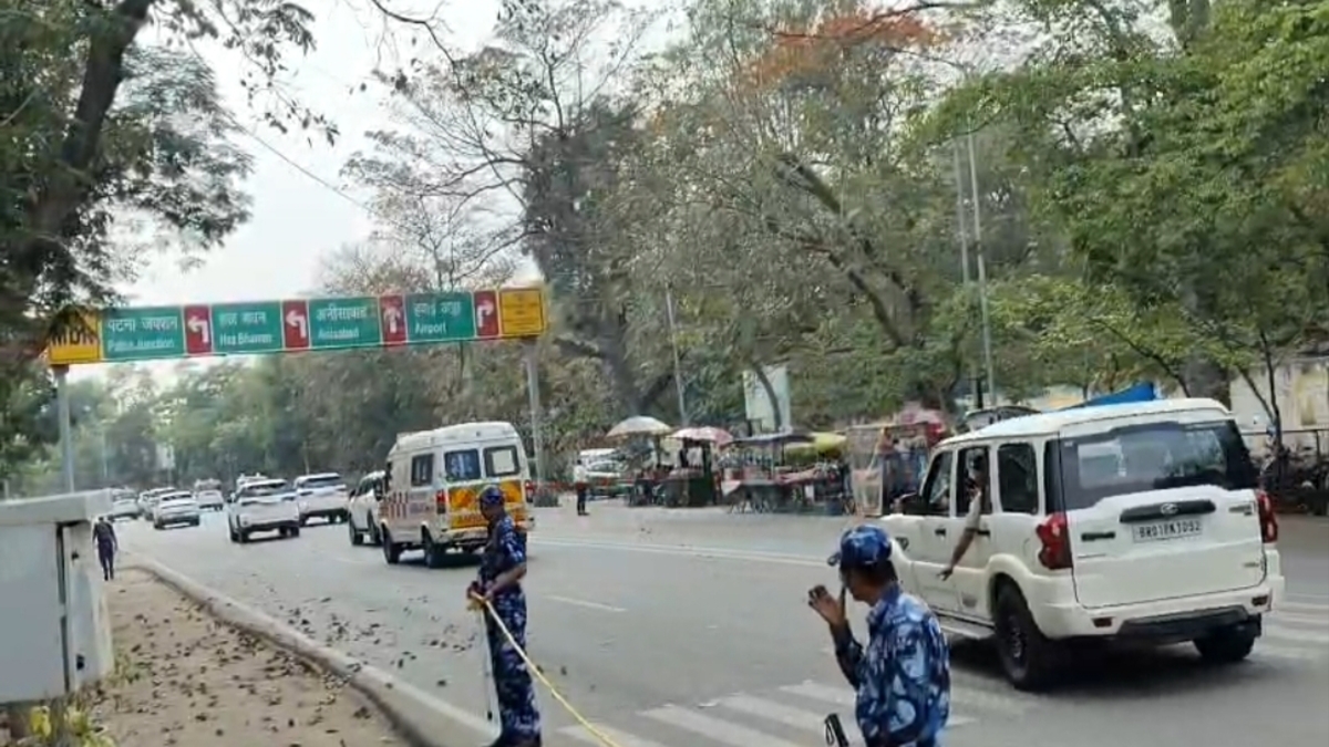 बिहार की नई राजनीतिक रणनीति और NDA सरकार के स्वरूप पर चर्चा होगी चर्चा, नीतीश से मिले संजय झा और अन्य दिग्गज