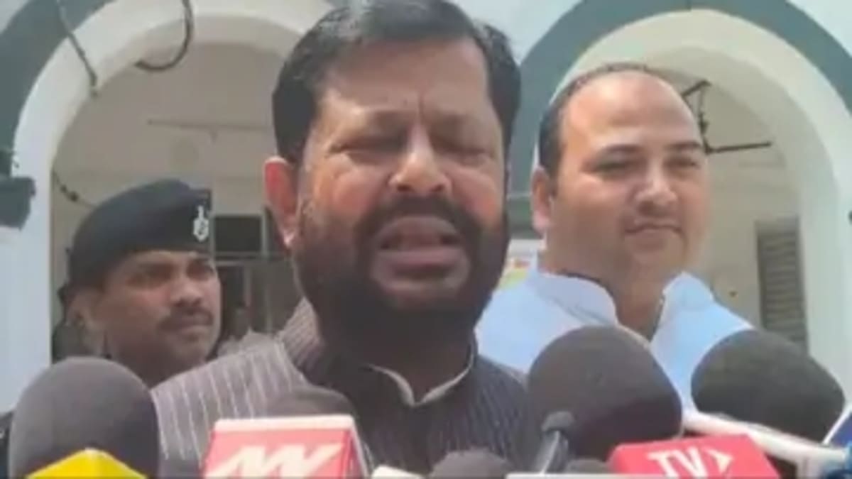 तेजस्वी यादव मुद्दाविहीन, केवल भ्रम की राजनीति कर रहे, MLC संजय सिंह का पलटवार