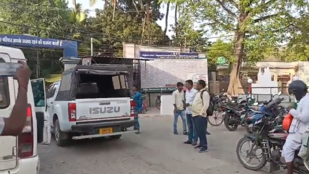 बेगूसराय में रेड के दौरान ब्लास्ट होने से 5 पुलिसकर्मी घायल, इस मामले में पुलिस करने गई थी छापेमारी