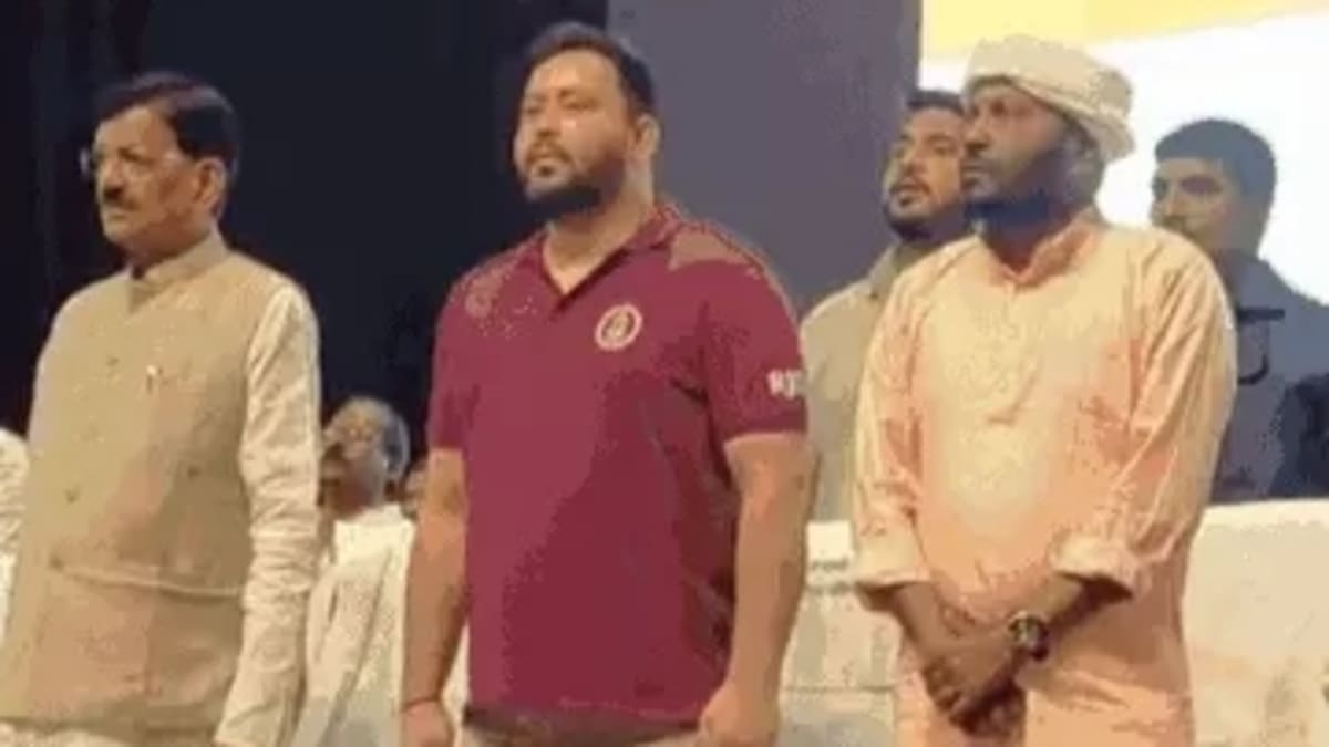 लालू जी ने लड़ना चुना, चाचा ने झुकना, पटना में गरजे तेजस्वी यादव