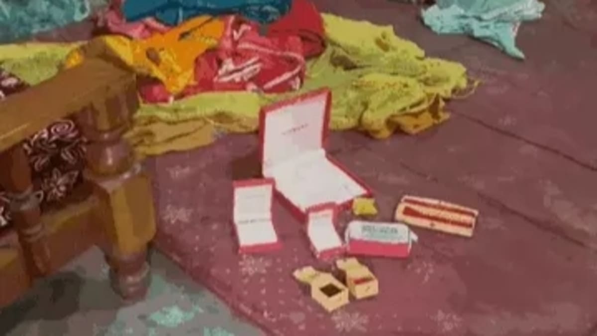 बेगूसराय में चोरों ने खाली किया घर, पाई-पाई जोड़कर बेटी की शादी के लिए बनवाए गहने गायब