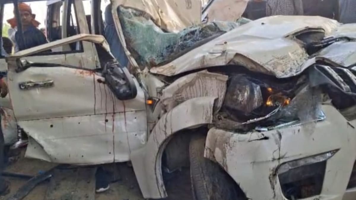 बर्थडे पार्टी से लौट रहे तीन युवक हुए हादसे के शिकार, एक की चली गई जान, दो का चल रहा इलाज