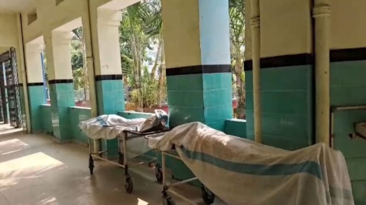 सड़क दुर्घटना में तेज रफ्तार वाहन ने दो भाइयों को कुचला, मौके पर ही थमी सांसें, एक गंभीर रूप से घायल