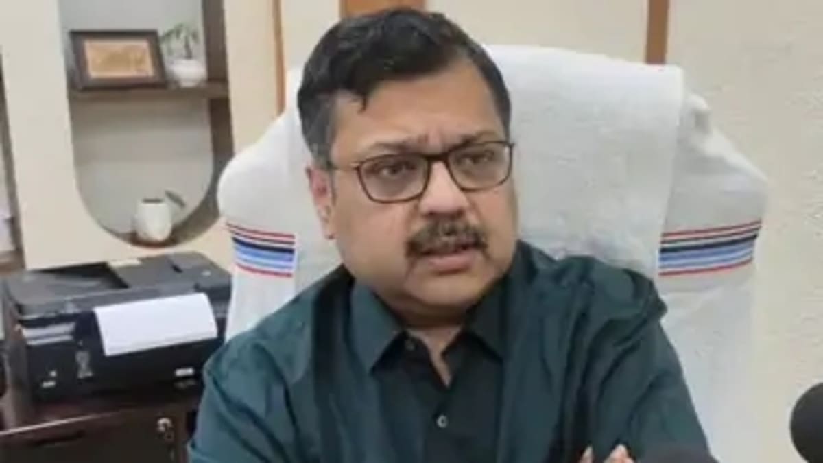 प्रशासन की चेतावनी: शिक्षा को व्यापार बनाया तो खैर नहीं, अब मनमाने तरीके से फीस नहीं बढ़ा सकेंगे निजी स्कूल