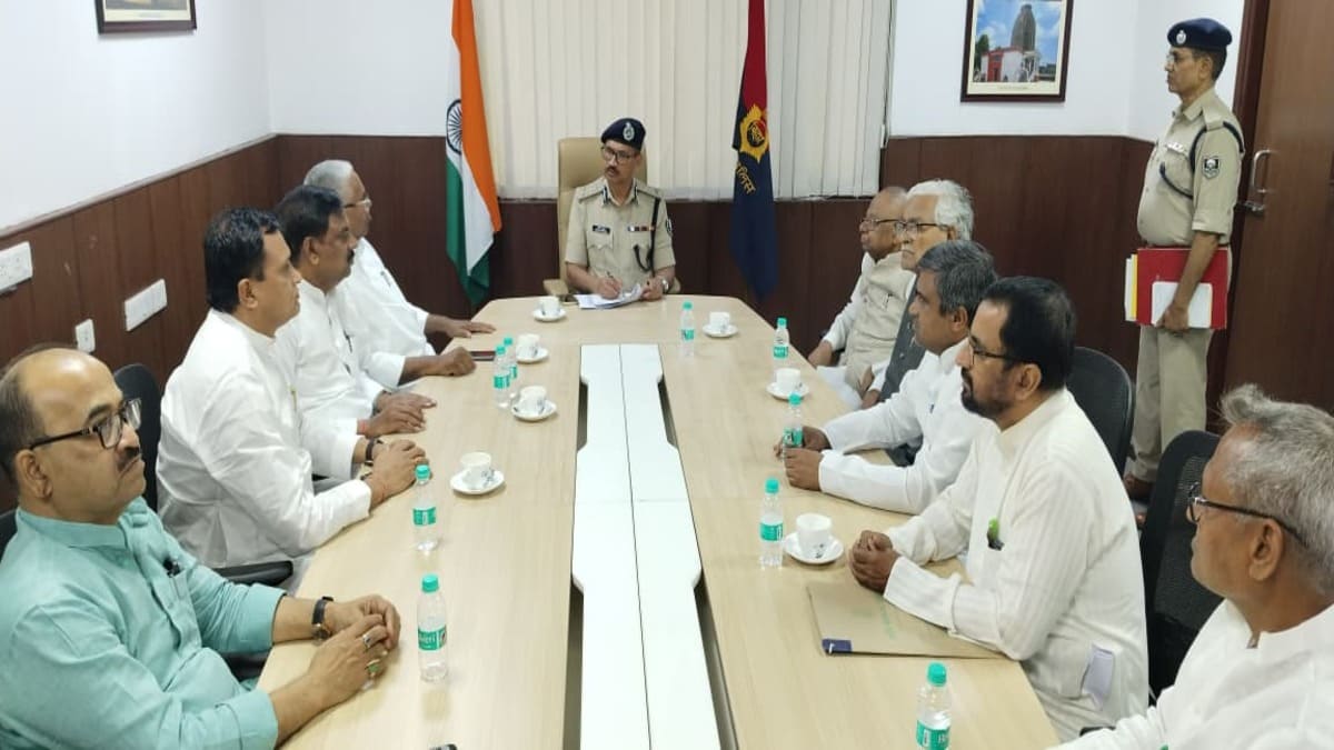 ​मुजफ्फरपुर कांड: आरोपी थानेदार पर कसेगा शिकंजा, डीजीपी बोले- हथियारों की जांच जारी, दोषी बचेगा नहीं