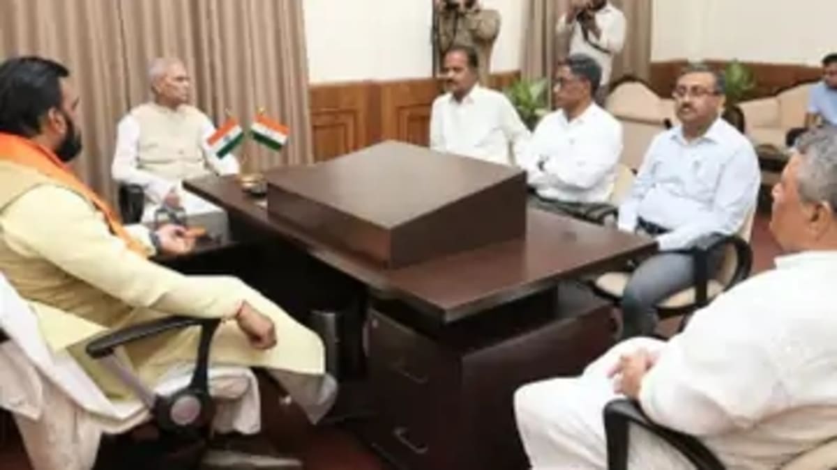 मंत्रिमंडल विस्तार की तारीख तय, जानिए कौन होगा इन और किसका कटेगा टिकट!