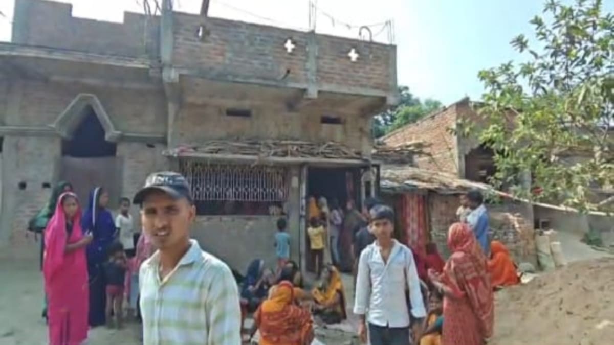 सुगौली में तेज रफ्तार ट्रैक्टर का कहर, 35 वर्षीय युवक की मौके पर ही गई जान, चालक फरार