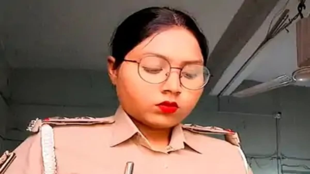 रील के चक्कर में फंसी महिला SI, पहले भी मिली थी चेतावनी, विभाग ने थमाया नोटिस