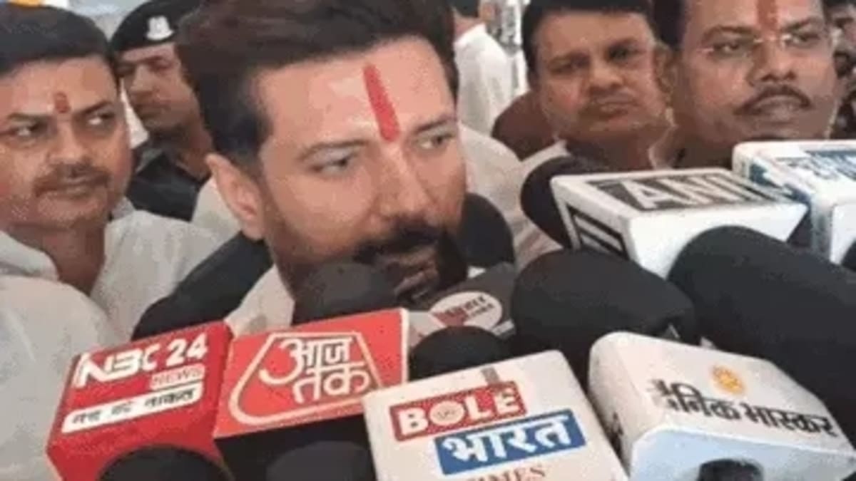 चिराग पासवान ने दिल्ली हत्याकांड पर कमिश्नर से की बात, बोले- बिहारियों के सम्मान और सुरक्षा के लिए बनाएंगे अलग मंत्रालय