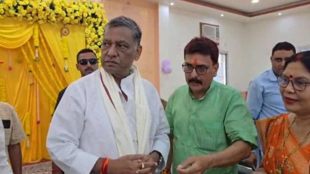 बंगाल में बीजेपी का क्या होगा? मोतिहारी पहुंचकर सांसद अखिलेश सिंह ने कर दी बड़ी भविष्यवाणी!