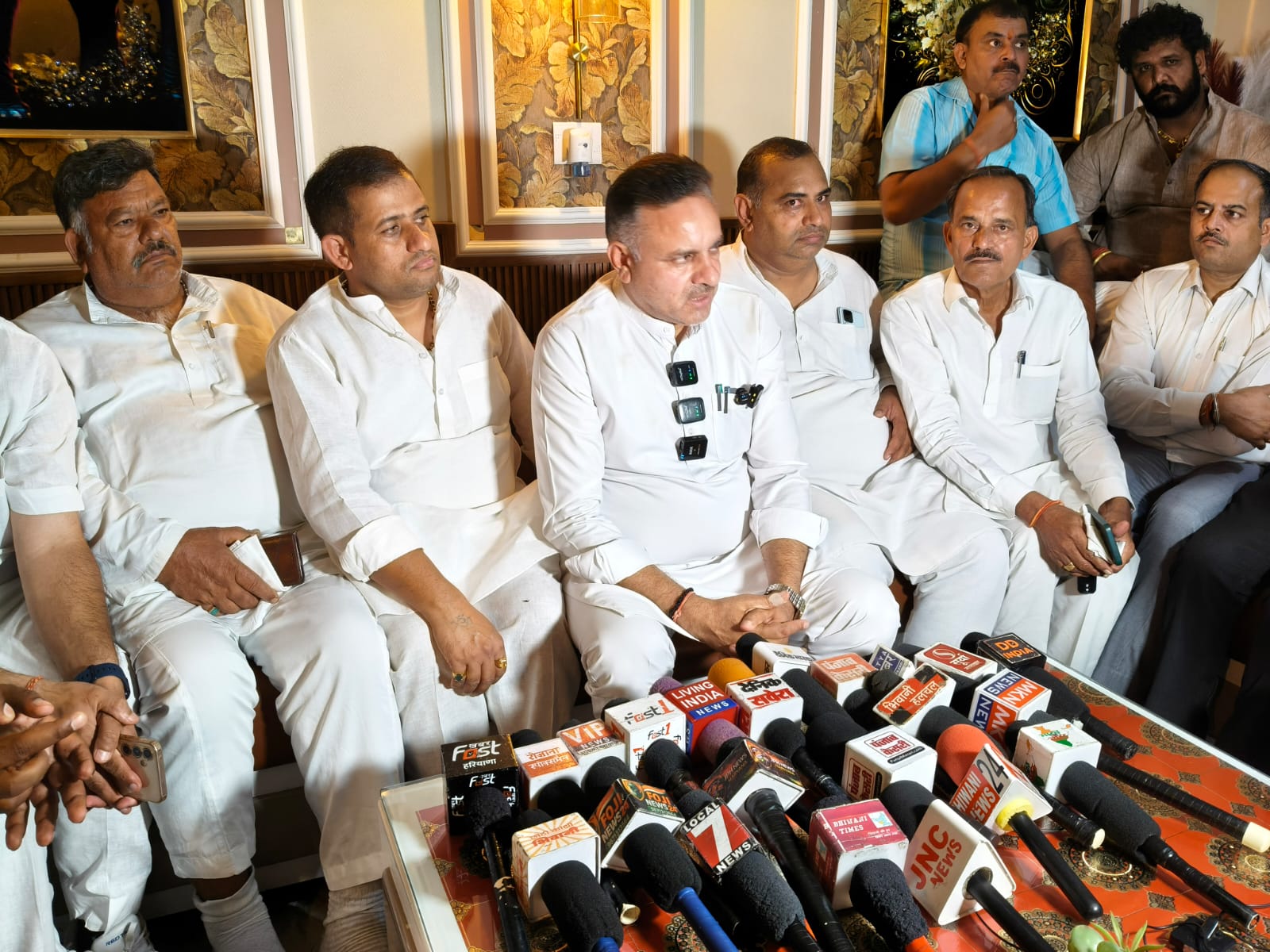 विधायक कुलदीप वत्स ने  सरकार को घेरा , मंडी के नए नियमों को बताया किसान विरोधी