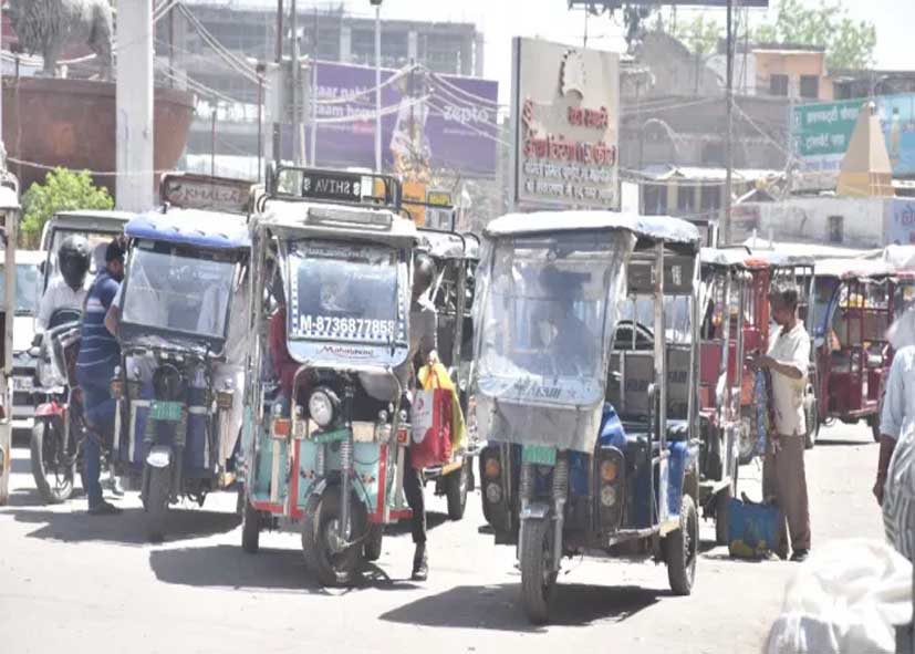 दिल्ली सरकार का बड़ा फैसला; अब बल्क में नहीं होगा ई-रिक्शा का रजिस्ट्रेशन, परिवहन विभाग ने वापस लिया सर्कुलर