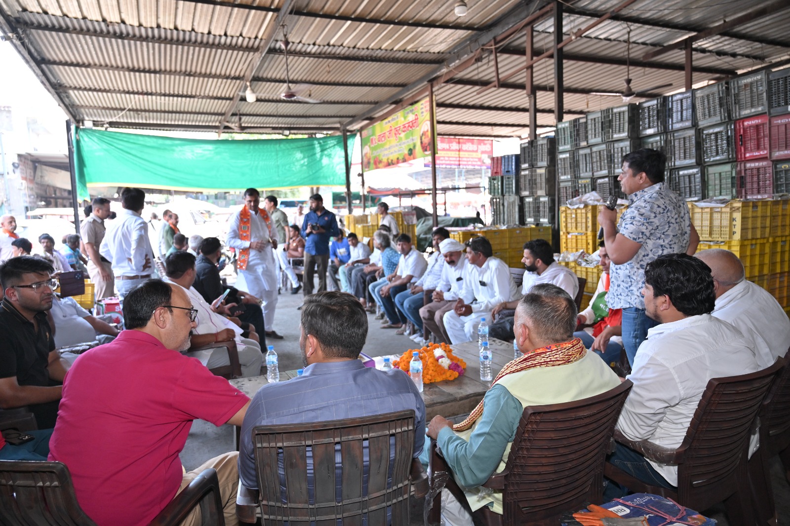 जनसंपर्क में उमड़ा जनसमर्थन, विकास के दम पर ऐतिहासिक जीत का दावा