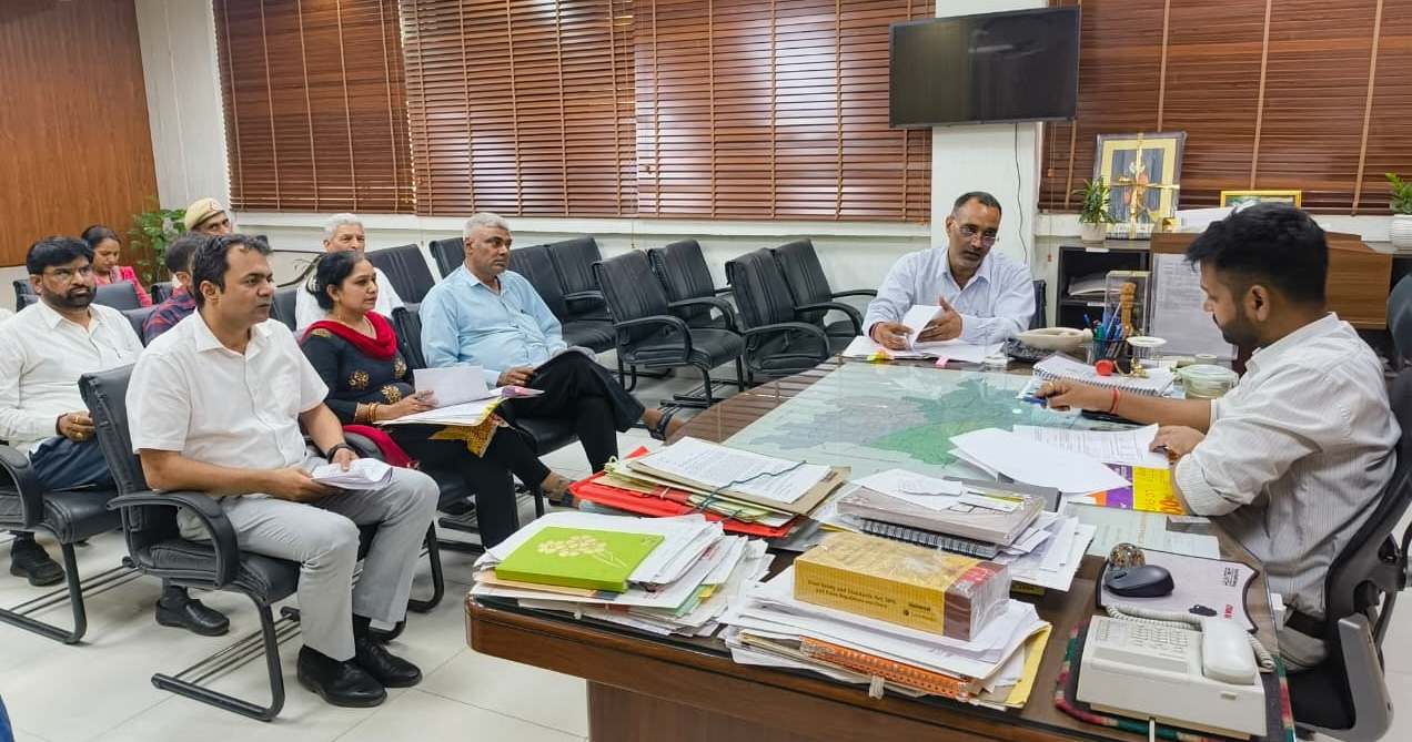 एससी/एसटी मामलों पर प्रशासन सख्त: एडीसी राहुल मोदी का बड़ा आदेश, अब देरी करने वाले अधिकारियों की खैर नहीं