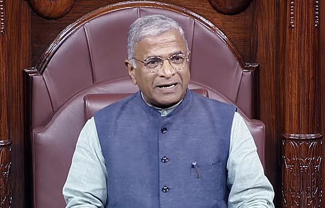 JDU नेता हरिवंश बने राज्यसभा के मनोनीत सांसद, उपराष्ट्रपति राधाकृष्णन ने पद की शपथ दिलाई ; राष्ट्रपति द्रौपदी मुर्मू ने किया था मनोनीत