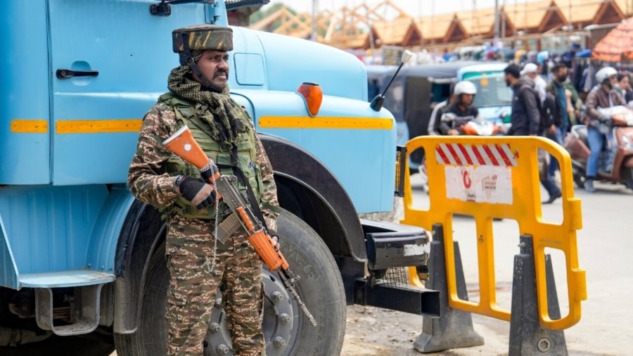 दिल्ली की अदालत में वकील पर हमला, हमलावर ने नोकिली चीज का किया इस्तेमाल ; आरोपी गिरफ्तार