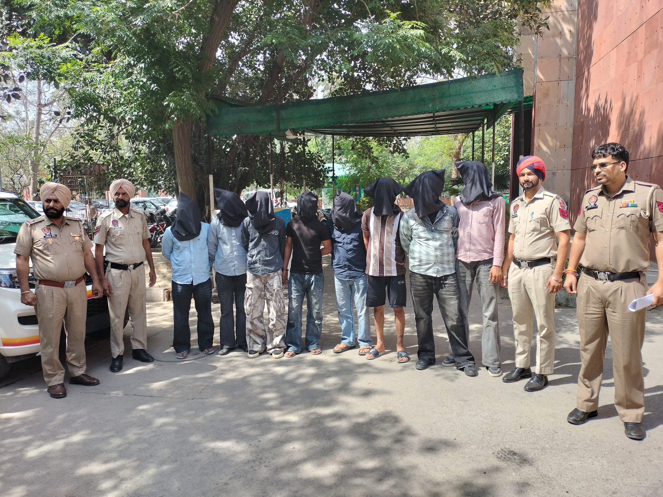 बठिंडा के होटल में चल रहा था देह व्यापार, मालिक समेत 8 गिरफ्तार, 2 लड़कियां रेस्क्यू