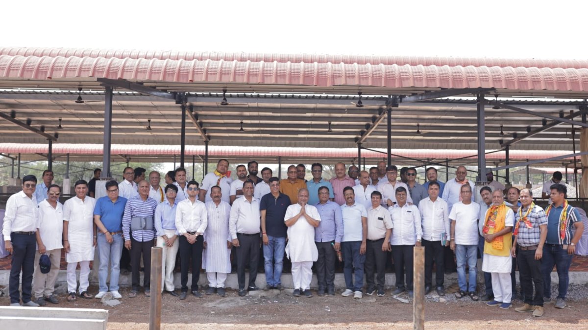 अग्र सेवा गौशाला : आम सभी की बैठक में नई योजनाओं पर हुई चर्चा, शेड क्रमांक 1 का हुआ उद्घाटन, 51 गौमाताओं का प्रवेश