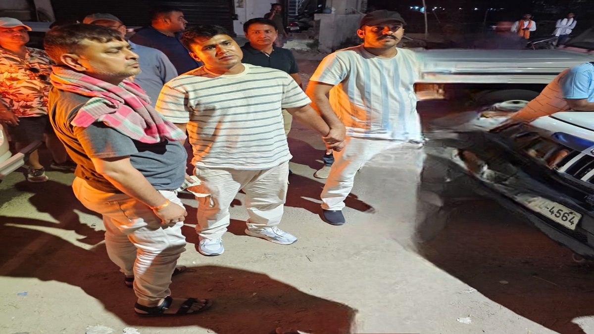 90 हजार का घूस लेते रंगे हाथ गिरफ्तार हुआ दरोगा, डॉक्टर को झूठे केस में फंसाकर मांगी थी मोटी रकम